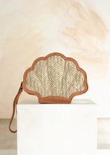 Load image into Gallery viewer, Odette Clutch Tan