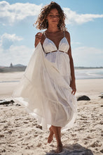 Load image into Gallery viewer, Benita White Maxi Dress