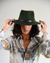 Load image into Gallery viewer, The Dingo 100% Wool Felt Hat Forest Green