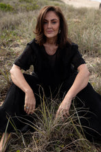 Load image into Gallery viewer, Olivia Linen Top Black