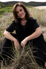 Load image into Gallery viewer, Olivia Linen Top Black