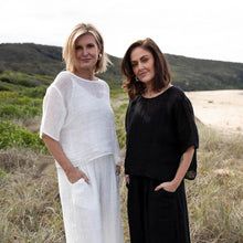 Load image into Gallery viewer, Olivia Linen Top Off White