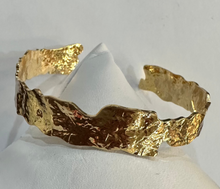 Load image into Gallery viewer, Island 18kt Rose Gold Plated Cuff Bracelet