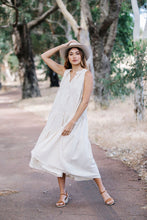 Load image into Gallery viewer, Avani Maxi Dress