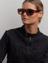Load image into Gallery viewer, Luxe 4
