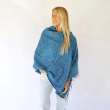 Load image into Gallery viewer, Poncho Seaport