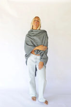 Load image into Gallery viewer, Poncho Smoke