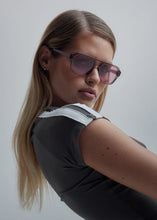 Load image into Gallery viewer, Runway