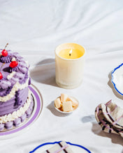 Load image into Gallery viewer, Coconut & Elderflower Madison Candle