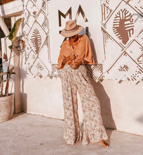 Load image into Gallery viewer, Moon Pant Lamu