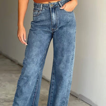 Load image into Gallery viewer, Wide Leg Crop Jean Mid Blue