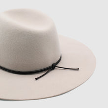 Load image into Gallery viewer, Swagman Fedora - Beige