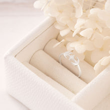 Load image into Gallery viewer, Lunar Shining Ring