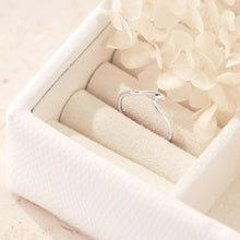 Load image into Gallery viewer, Dainty Ocean Ripple Ring