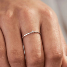 Load image into Gallery viewer, Delicate White Topaz Comet Ring