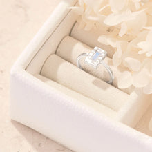 Load image into Gallery viewer, Noori Moonstone Ring