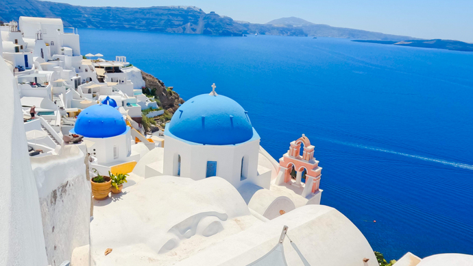 Santorini Unveiled: Your Ultimate Guide to Greece's Enchanting Island