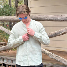 Load image into Gallery viewer, Breakwater Men&#39;s Linen Shirt Seafoam
