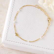 Load image into Gallery viewer, Aphrodite Heart Bracelet Gold
