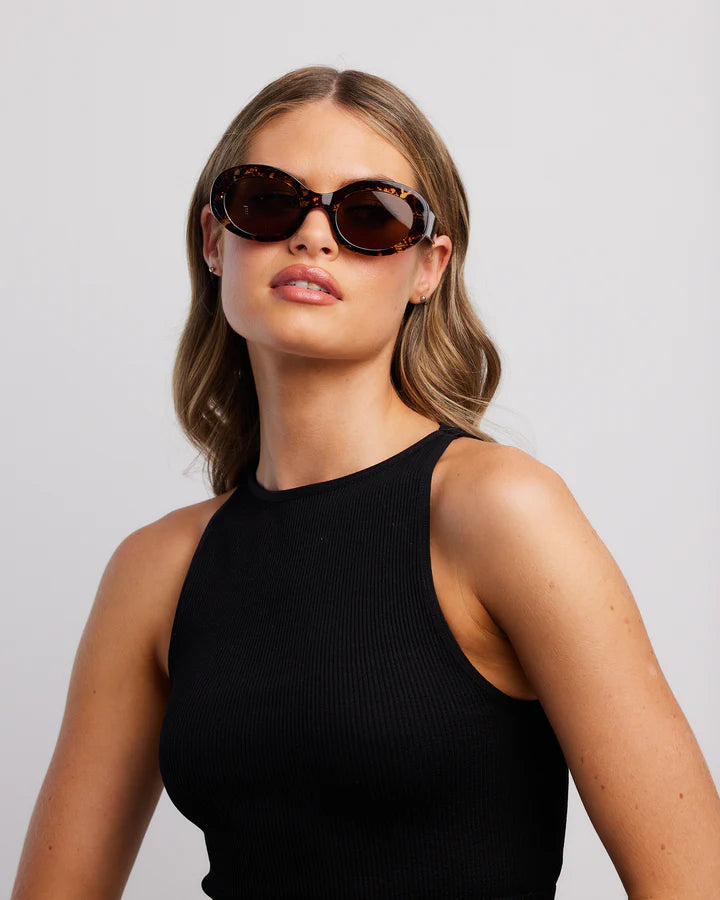 Beautiful Stranger Honey Turtle