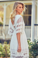 Load image into Gallery viewer, Bungalow Maxi White
