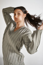 Load image into Gallery viewer, Isla Sweater Pistachio
