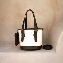 Load image into Gallery viewer, Petra Bucket Bag Cocoa
