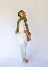 Load image into Gallery viewer, Scarf/Shawl Pistachio
