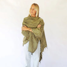 Load image into Gallery viewer, Poncho Pistachio
