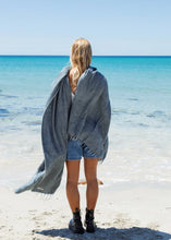 Load image into Gallery viewer, Scarf/Shawl Smoke

