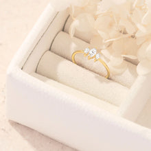 Load image into Gallery viewer, Trinity Sparkle Ring 18K Gold

