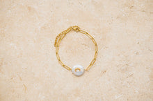 Load image into Gallery viewer, Venus Baroque Pearl 18kt Yellow Gold Plated Chain Bracelet
