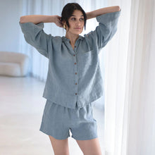 Load image into Gallery viewer, Fundamental Linen Shorts - Blue
