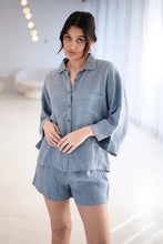 Load image into Gallery viewer, Fundamental Linen Shorts - Blue
