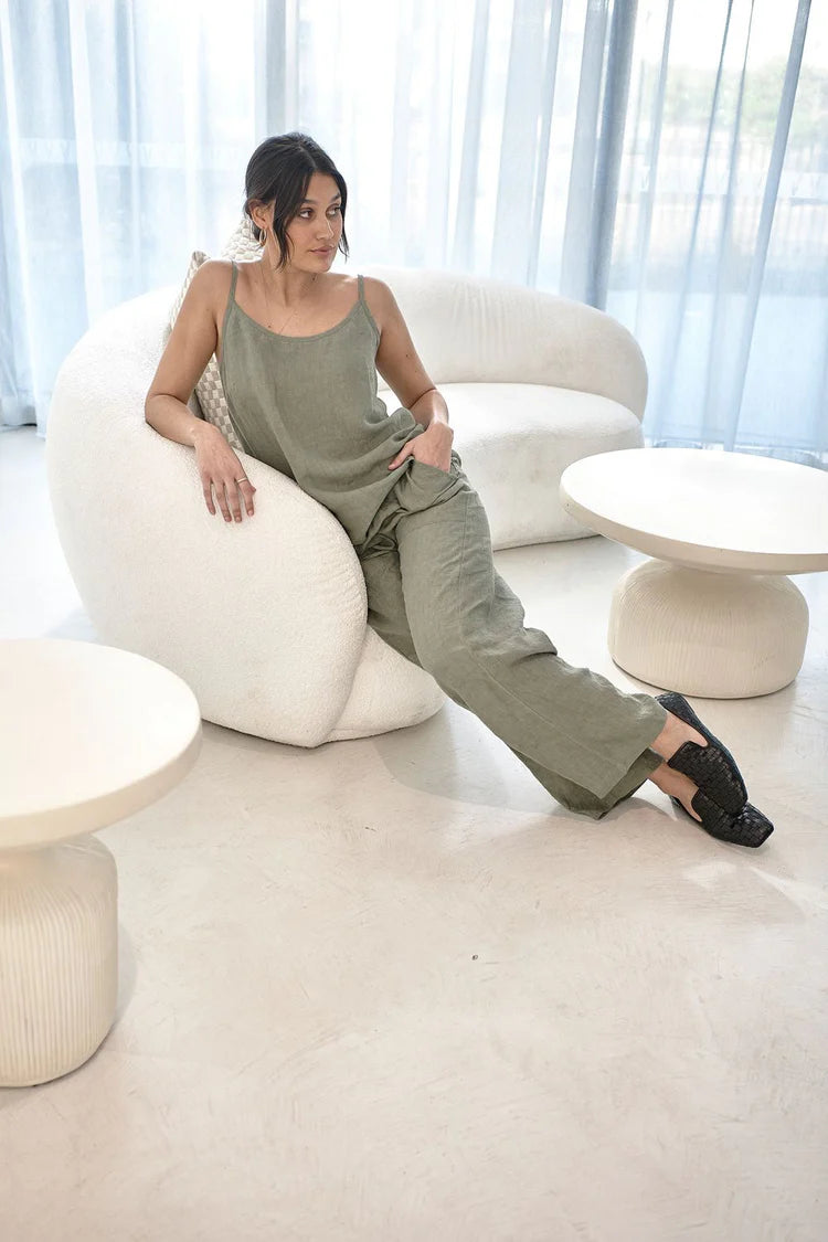 Fundamental Linen Cami Pistachio - Desert to Ocean