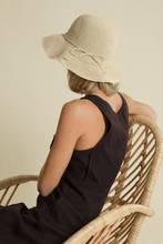 Load image into Gallery viewer, Kiara Hat
