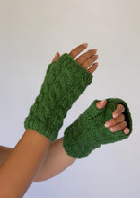 Load image into Gallery viewer, Val Fingerless Gloves Assorted
