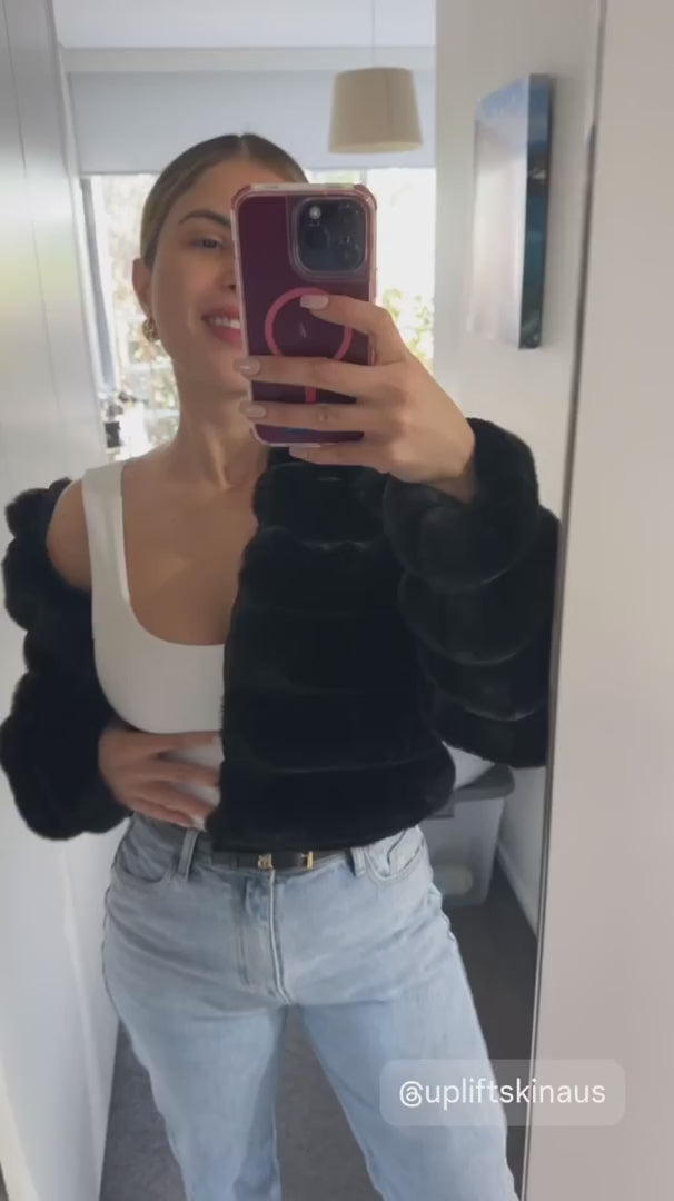 Load video: Silicone Reusable Nipple Cover Large