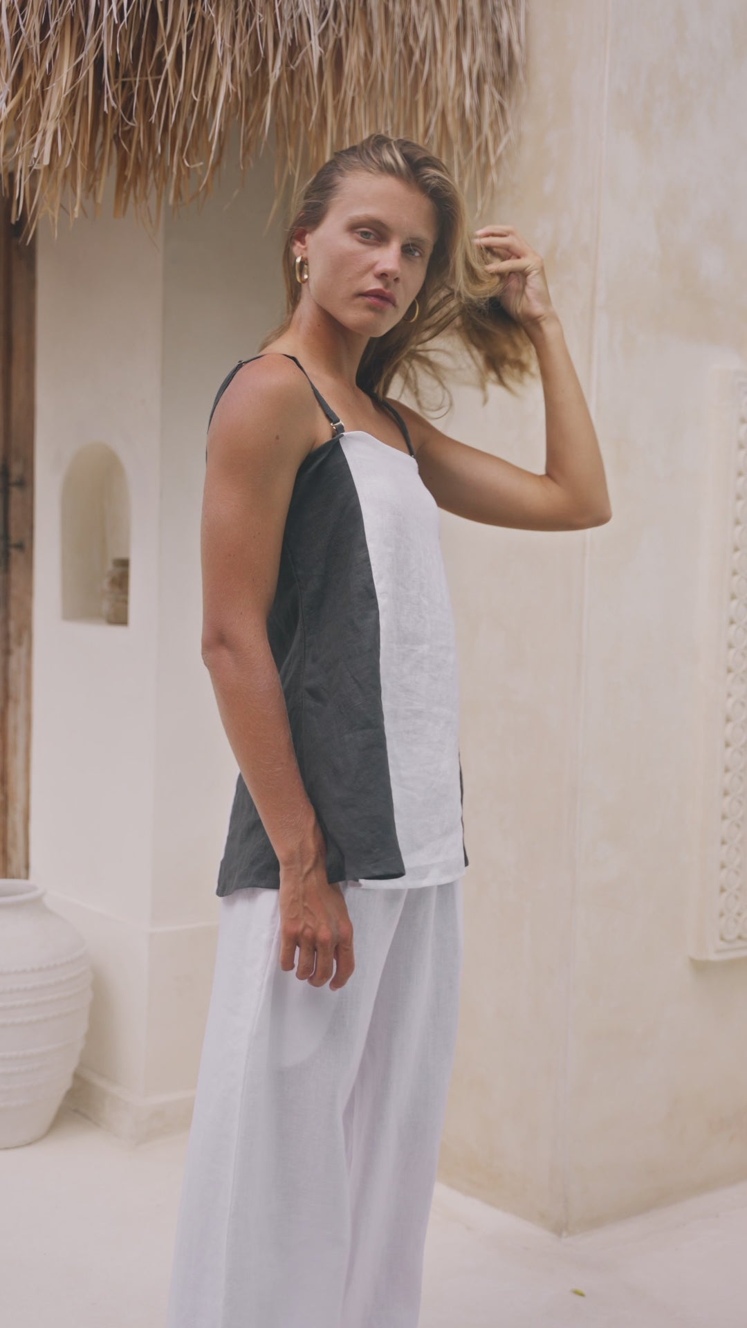 Load video: Indi Pant White