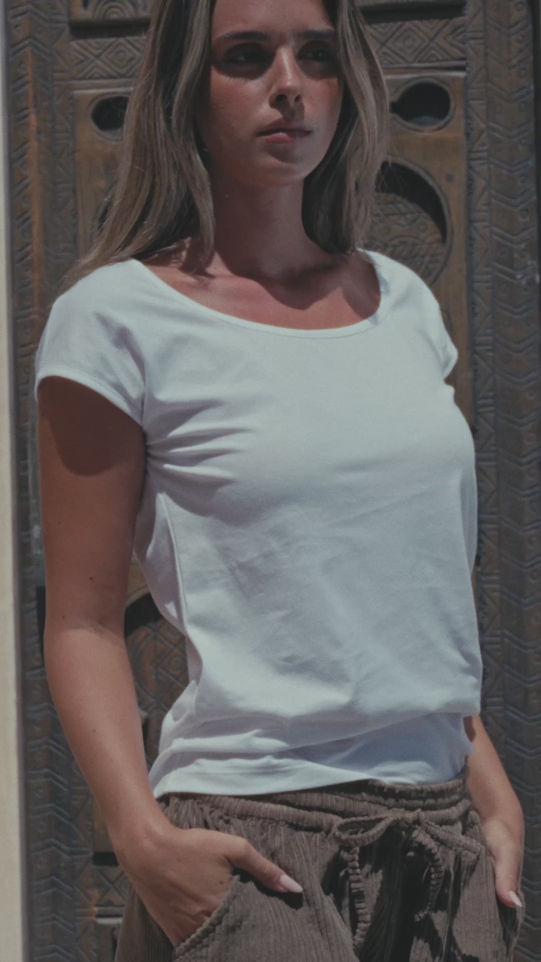 Load video: Mira Organic Tee White