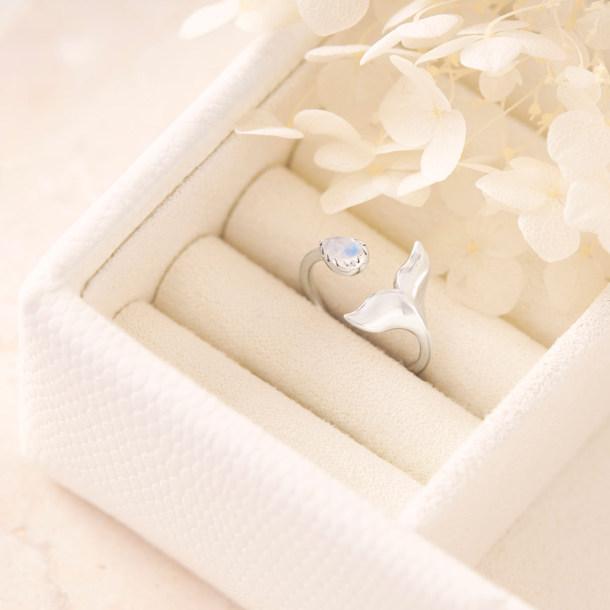 Whale Tail Moonstone Ring - Desert to Ocean