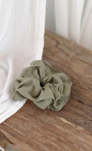 Load image into Gallery viewer, Jumbo Linen Scrunchie
