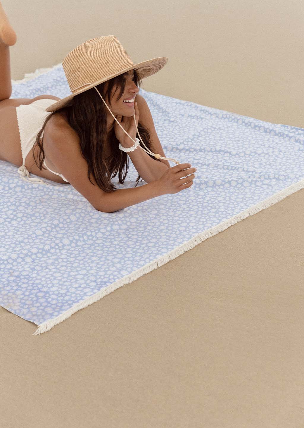Daisy Travel Towel - The Beach People