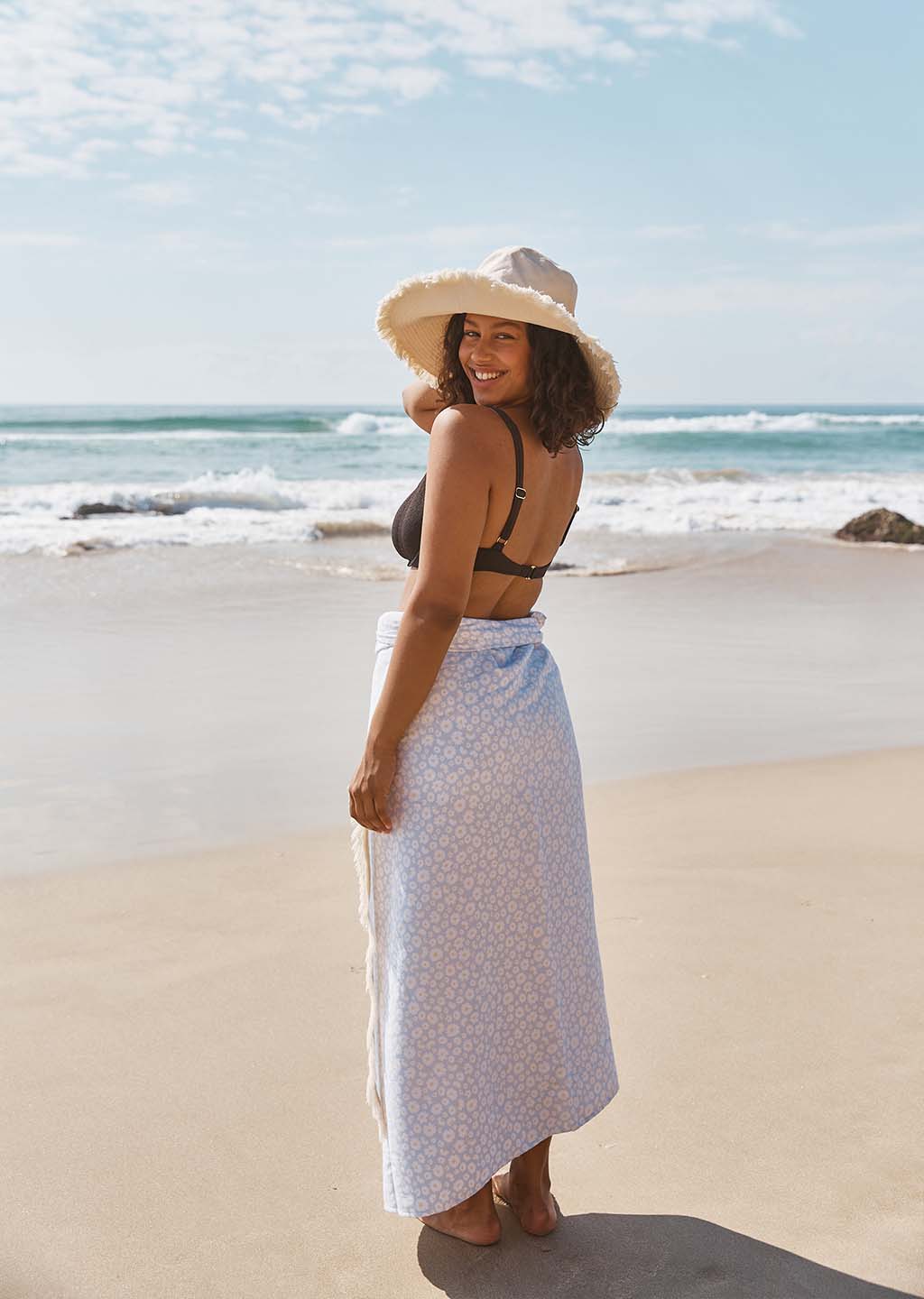 Daisy Travel Towel - The Beach People