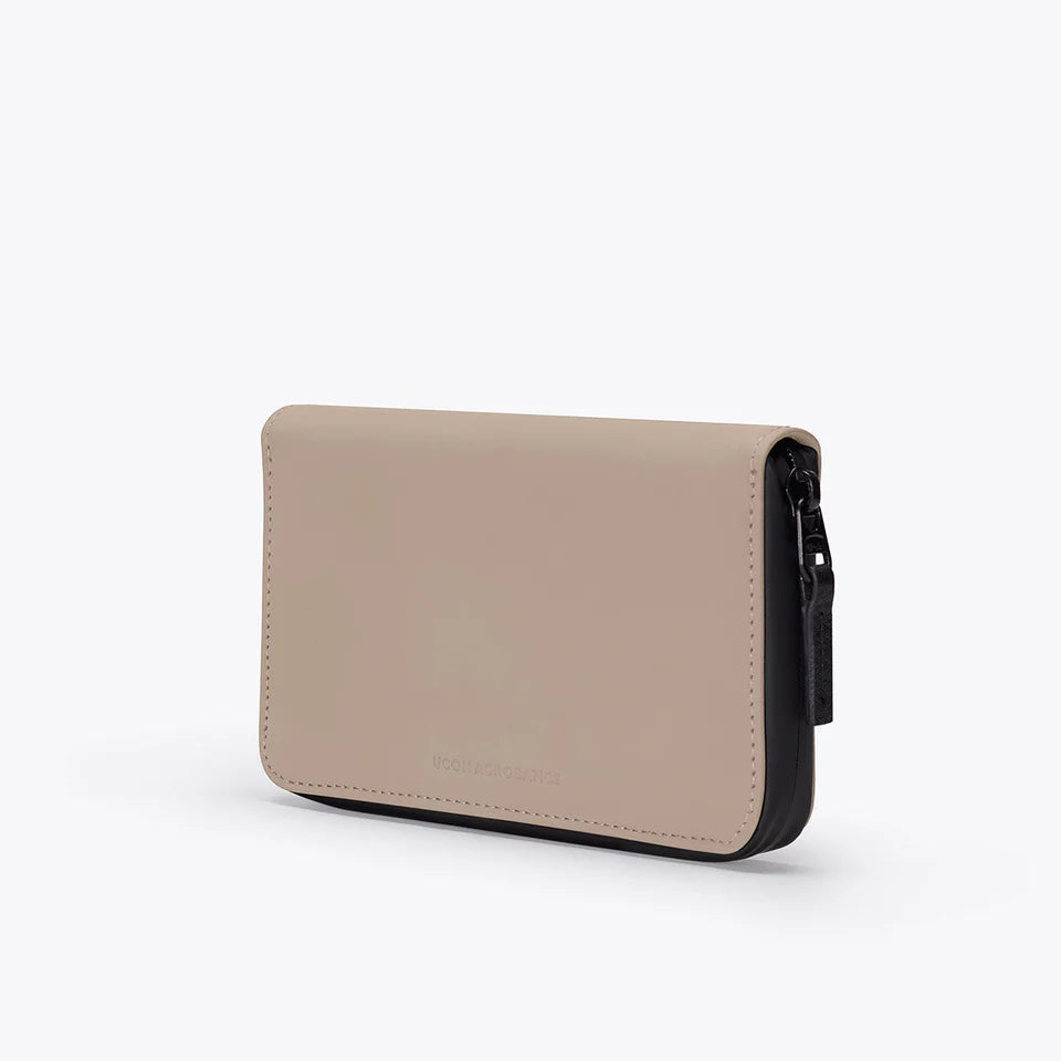 Naira Wallet Nude